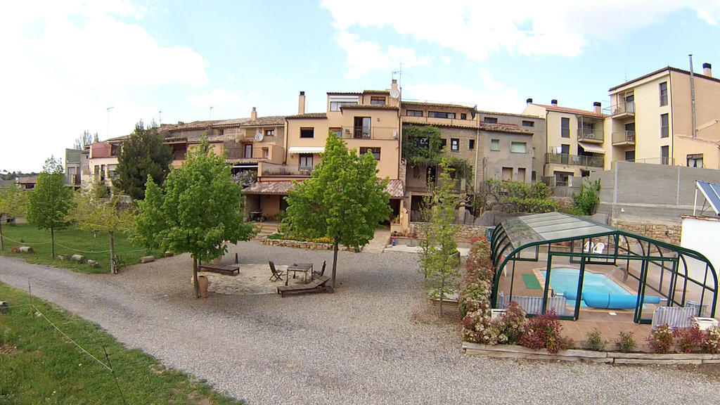 Cal Pastor Guest House La Pobla de Cervoles Exterior photo